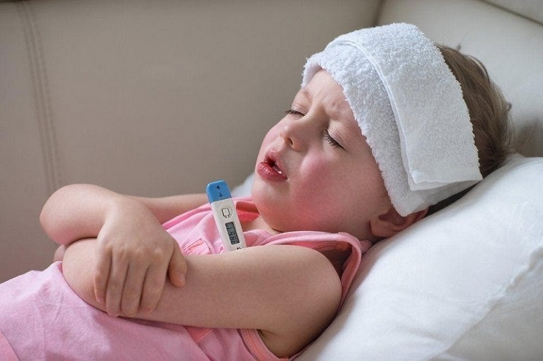 Trẻ bị sốt do viêm amidan thường sẽ khỏi sau 3-4 ngày điều trị