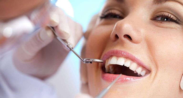 Khắc phục tình trạng hô răng bằng cách mài răng
