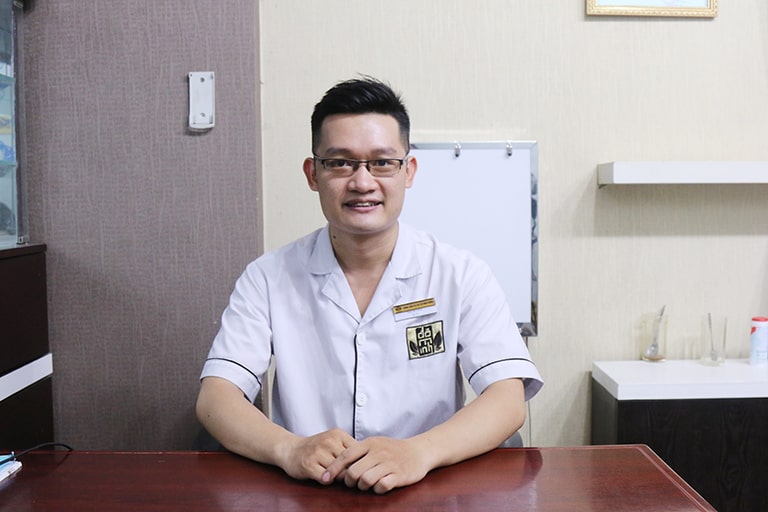 Bác sĩ Hải Long