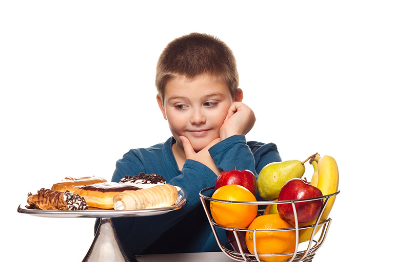 Trẻ bị viêm VA nên ăn gì và kiêng gì