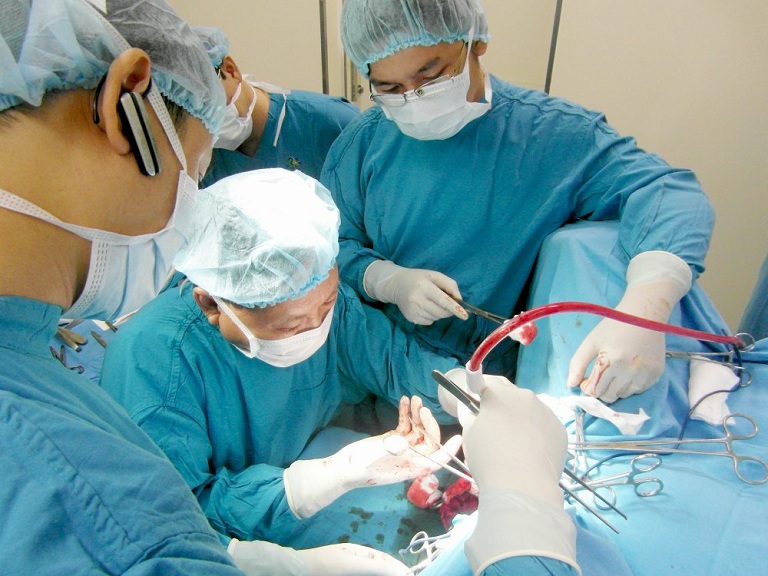 quy trình phẫu thuật viêm tai xương chũm