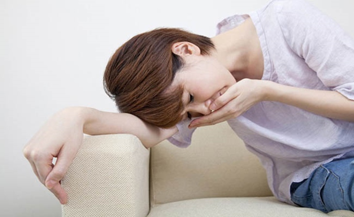 Sử dụng thuốc trị vi khuẩn hp có thể gây tình trạng nuồn nôn, mệt mỏi