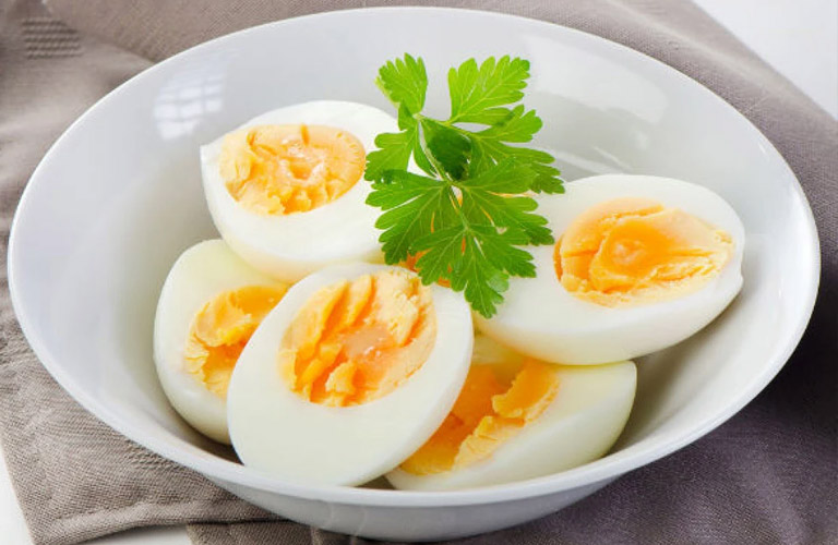 Trứng gà giúp cân bằng hormone nội tiết, hỗ trợ điều trị thiếu hụt testosterone